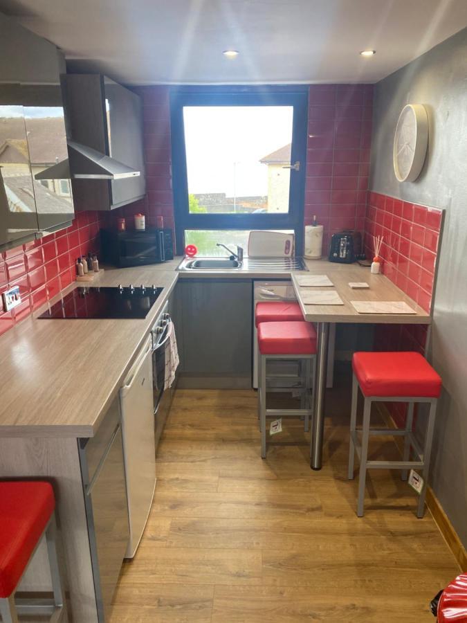 2 Bedroom Apartment In Saltcoats Town Beside The Seaside ภายนอก รูปภาพ
