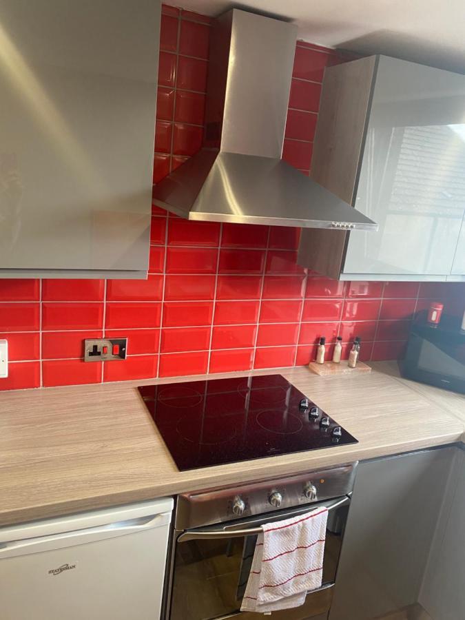 2 Bedroom Apartment In Saltcoats Town Beside The Seaside ภายนอก รูปภาพ